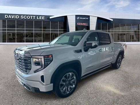 Used 2023 GMC Sierra 1500 Denali AWD/4WD image 3