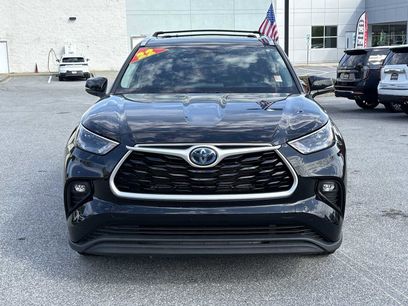 Used 2022 Toyota Highlander XLE