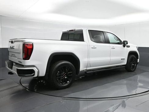 Used 2022 GMC Sierra 1500 Elevation w/ Preferred Package AWD/4WD image 7