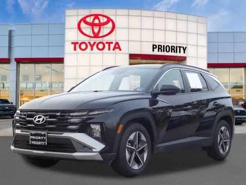 Used 2025 Hyundai Tucson SEL FWD image 1