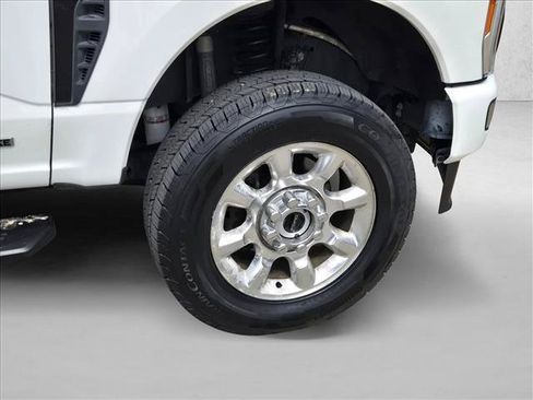 Used 2023 Ford F250 Lariat w/ Lariat Ultimate Package AWD/4WD image 23