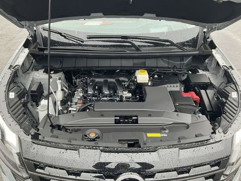 New 2026 Nissan Pathfinder Platinum image 36