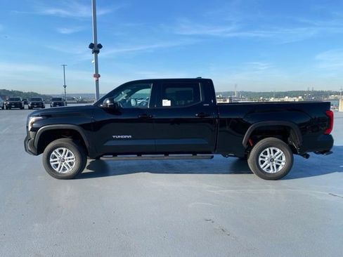 New 2026 Toyota Tundra SR5 AWD/4WD image 7