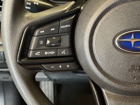Used 2024 Subaru Crosstrek 2.0i image 10