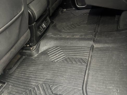 Used 2024 Chevrolet Silverado 2500 LT image 24