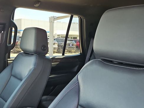 Used 2024 Chevrolet Tahoe LT RWD image 15