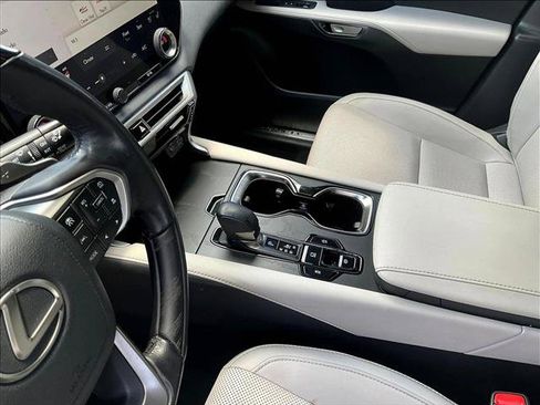 Used 2024 Lexus RX 350 Premium w/ Accessory Package (Z1) FWD image 15