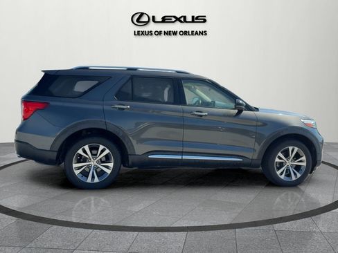 Used 2020 Ford Explorer Platinum w/ Premium Technology Package image 8