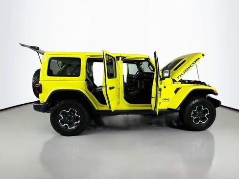 Used 2023 Jeep Wrangler Unlimited Rubicon 4xe w/ Cold Weather Group AWD/4WD image 32