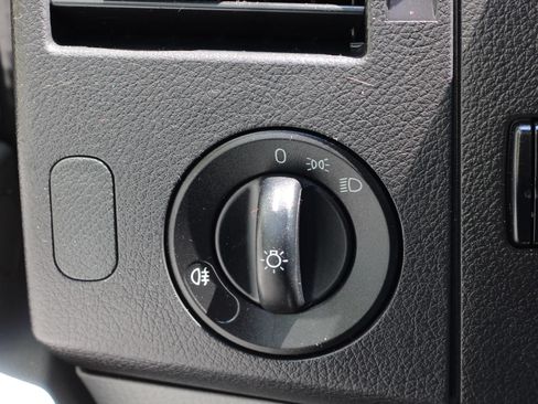 Used 2018 Mercedes-Benz Sprinter 2500 image 18