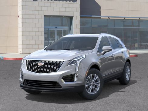 New 2025 Cadillac XT5 Luxury image 6