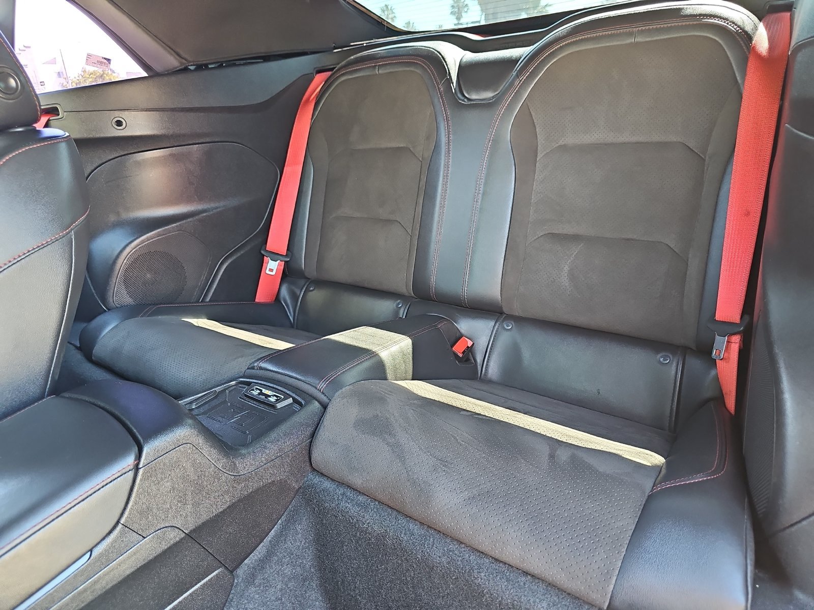 Used 2019 Chevrolet Camaro ZL1 RWD image 15