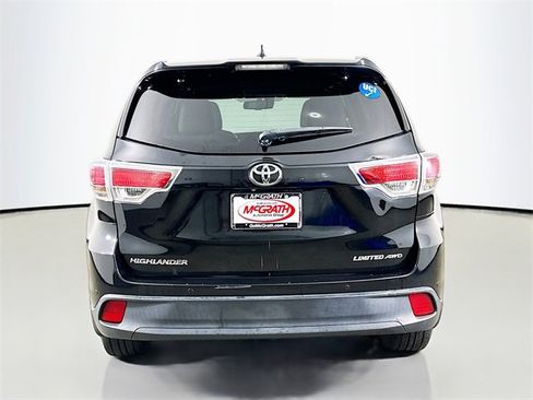 Used 2014 Toyota Highlander Limited image 19