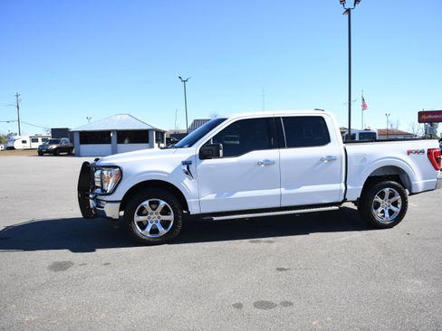 Used 2023 Ford F150 XLT w/ Equipment Group 302A High image 7