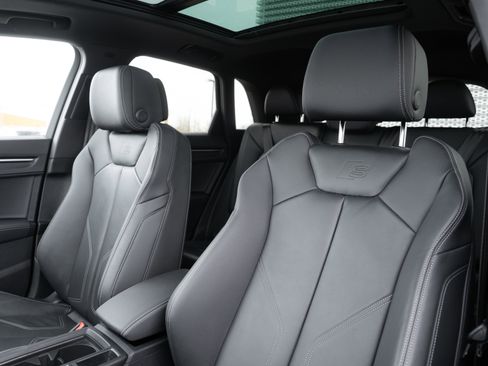 Certified 2025 Audi Q3 2.0T Premium w/ Convenience Package image 22