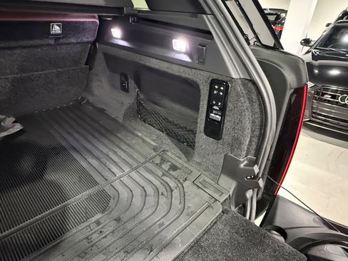 Used 2024 Land Rover Range Rover Long Wheelbase Autobiography image 29