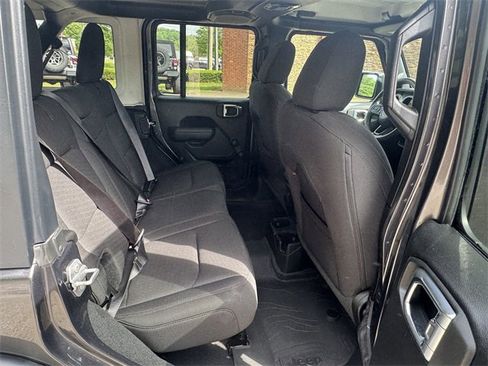 Used 2023 Jeep Wrangler Willys image 15