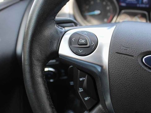 Used 2014 Ford Focus SE w/ SE Sport Package FWD image 16
