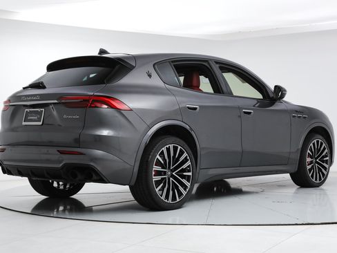 Certified 2023 Maserati Grecale Modena AWD/4WD image 5