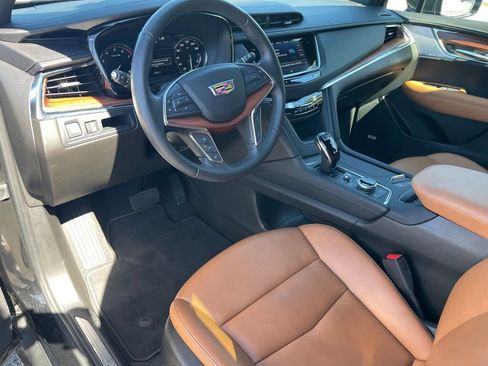 Certified 2023 Cadillac XT5 Premium Luxury image 9