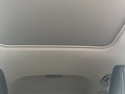 Used 2019 Toyota RAV4 Limited AWD/4WD image 10