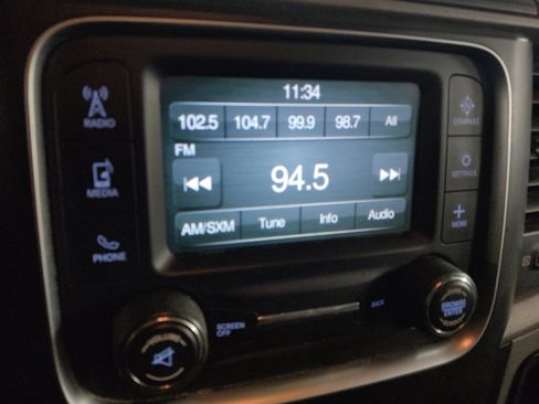 Used 2017 RAM 1500 Express image 25