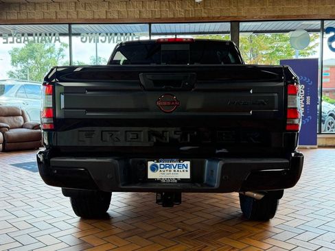 Used 2025 Nissan Frontier PRO-4X w/ Pro Convenience Package AWD/4WD image 9
