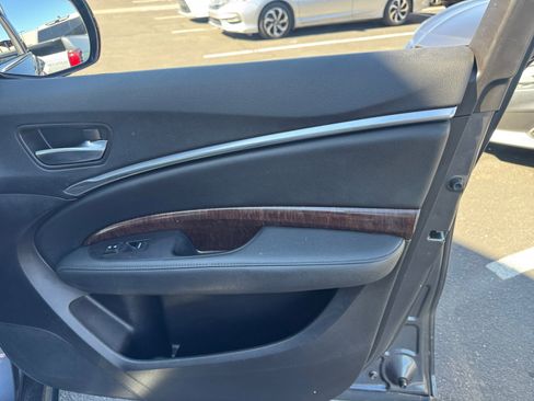 Used 2017 Acura MDX FWD image 15