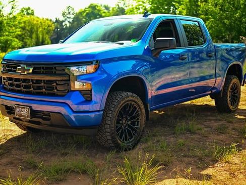 New 2025 Chevrolet Silverado 1500 Custom image 11