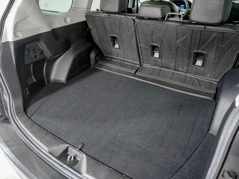 Used 2018 Subaru Forester 2.5i Touring image 9