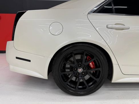 Used 2009 Cadillac CTS V image 31
