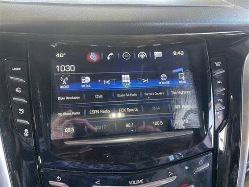 Used 2020 Cadillac Escalade Luxury AWD/4WD image 19