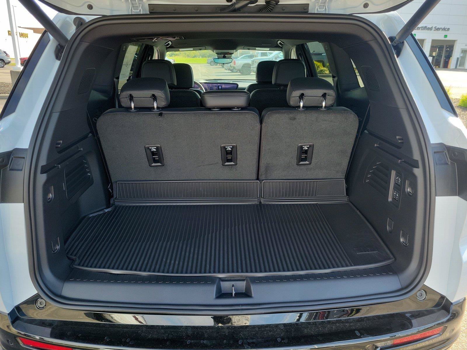 New 2027 Buick Enclave Sport Touring w/ Power Package AWD/4WD image 7