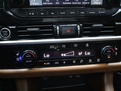 Used 2024 Nissan Pathfinder Platinum AWD/4WD image 27