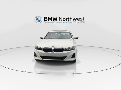 New 2026 BMW 330i xDrive Sedan w/ Parking Assistance Package image 8