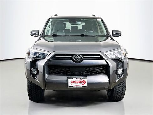 Used 2020 Toyota 4Runner SR5 Premium image 15