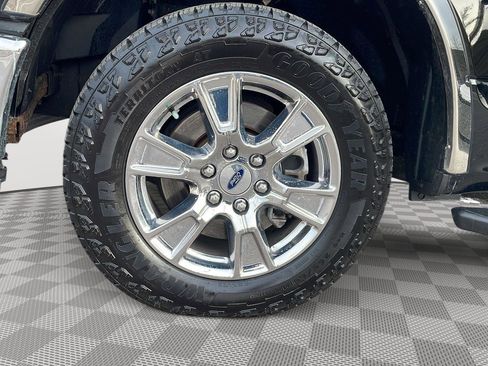 Used 2017 Ford F150 XLT w/ Equipment Group 301A Mid image 18