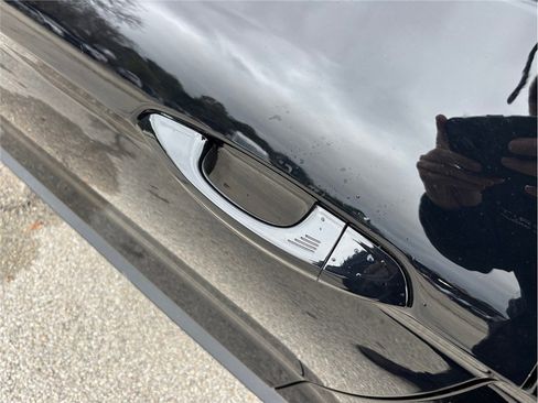 Used 2021 Ford Mustang GT Premium w/ Black Accent Package image 18