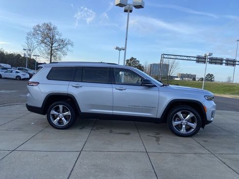 Used 2021 Jeep Grand Cherokee L Limited image 12