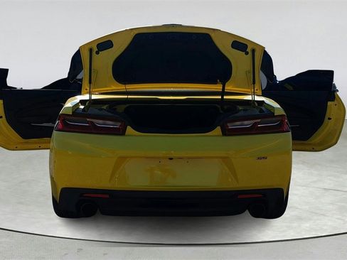 Used 2018 Chevrolet Camaro SS image 12