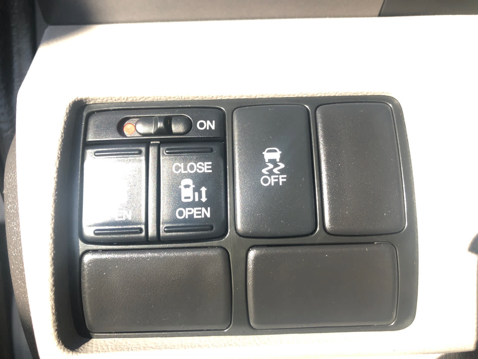 Used 2014 Honda Odyssey EX image 11