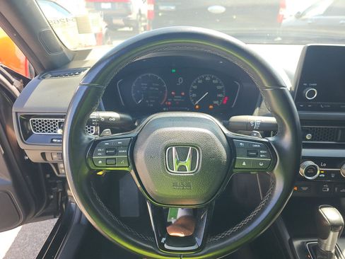 Used 2023 Honda Civic Sport image 13