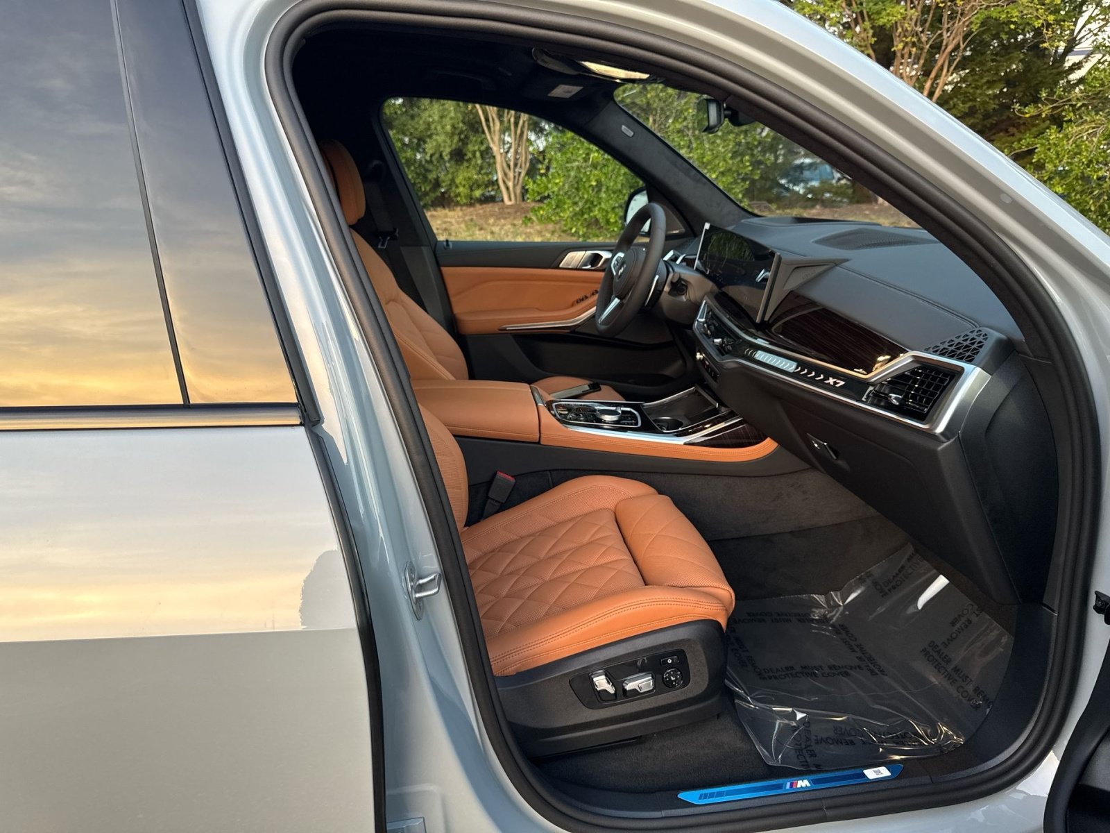 New 2027 BMW X7 xDrive40i w/ M Sport Package AWD/4WD image 39