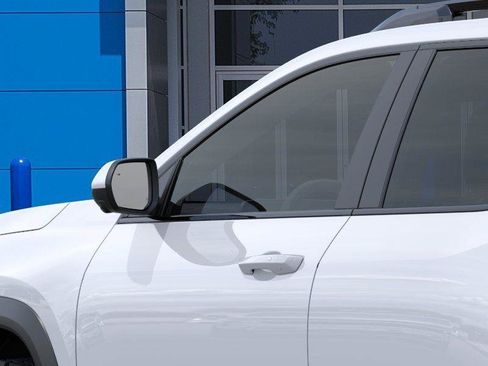 New 2026 Chevrolet Equinox ACTIV w/ Convenience Package III AWD/4WD image 12
