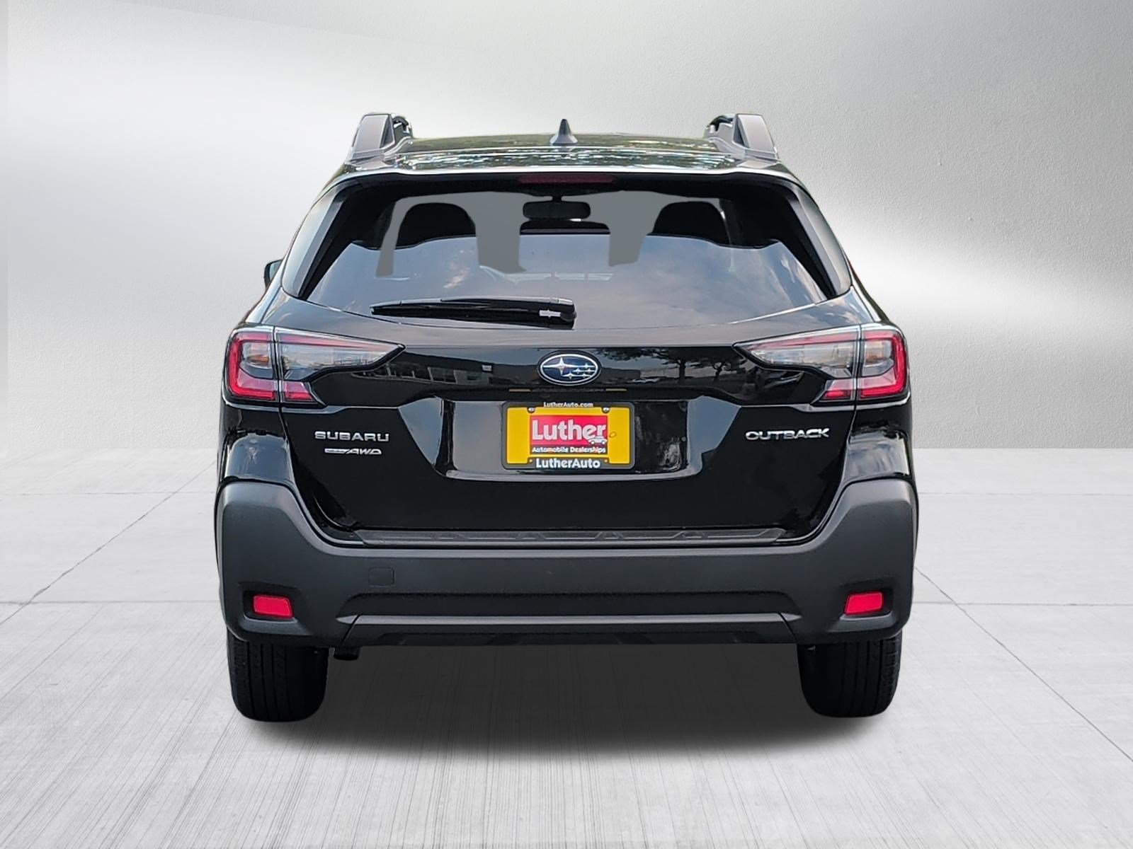 Used 2024 Subaru Outback Premium AWD/4WD image 6
