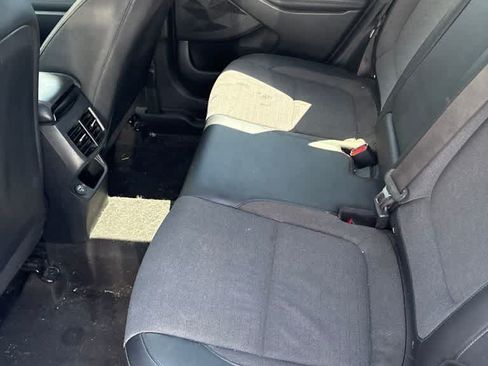 Used 2022 Kia Seltos S FWD image 8