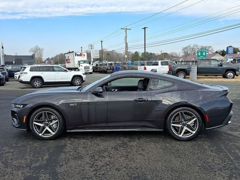 Used 2024 Ford Mustang GT image 7