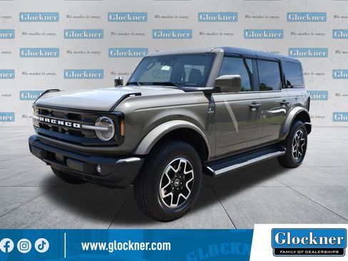 New 2026 Ford Bronco Outer Banks AWD/4WD image 1