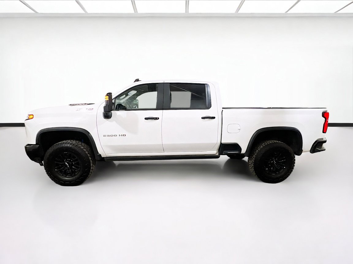 Used 2025 Chevrolet Silverado 2500 ZR2 w/ Technology Package AWD/4WD image 23
