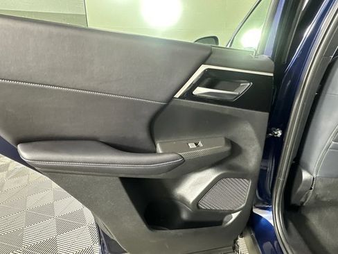 Used 2024 Mitsubishi Outlander SE AWD/4WD image 14